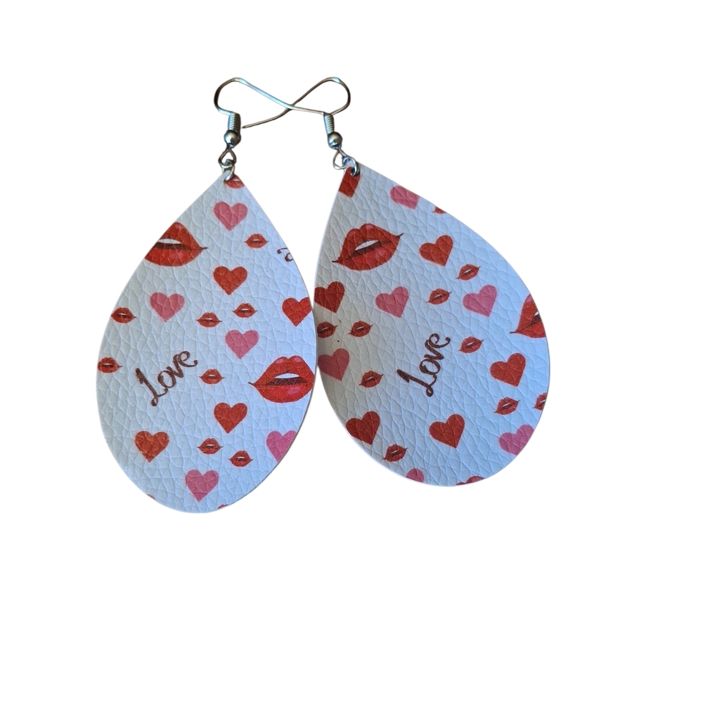 Romantic Heart and Lips Teardrop Earrings